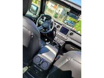 jeep-wrangler-overland-49277908
