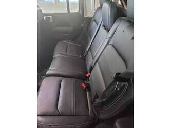 jeep-wrangler-overland-49277911