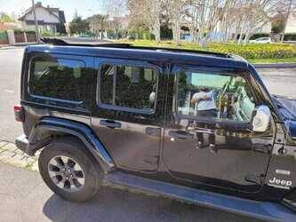jeep-wrangler-overland-49277912