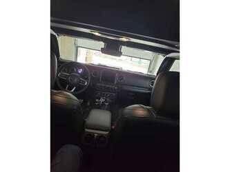 jeep-wrangler-overland-49277915