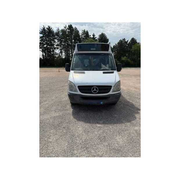 Mercedes-Benz SPRINTER-49278046