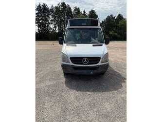 mercedes-benz-sprinter-1492386-49278046