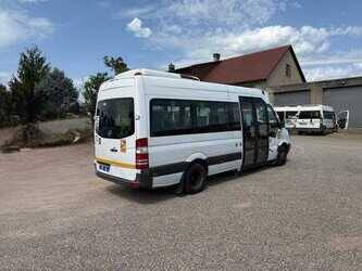 mercedes-benz-sprinter-1492386-49278048