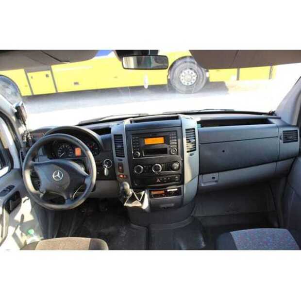 Mercedes-Benz SPRINTER-49278085