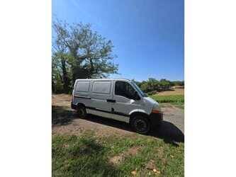 renault-master-1492398-49278270