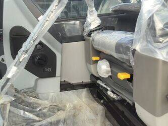 2026-hyundai-hx220-1492770-49284488