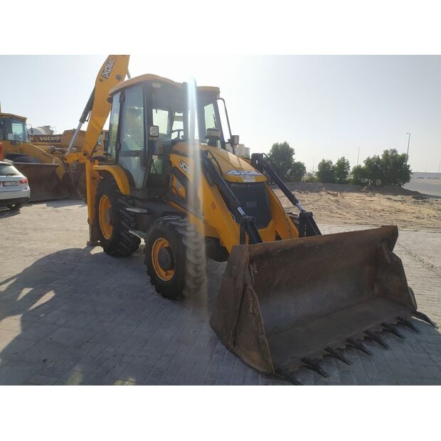2019 JCB 3DX-49284511