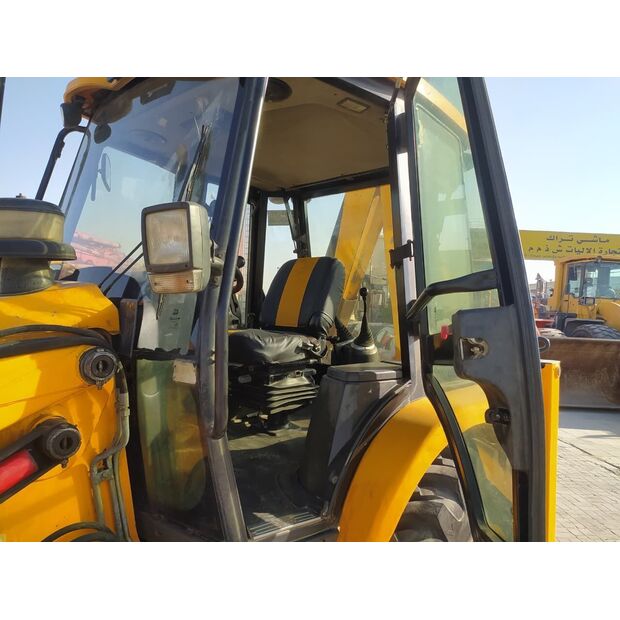 2019 JCB 3DX-49284517