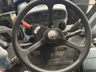 2014-new-holland-t7-185-1492803-49289463