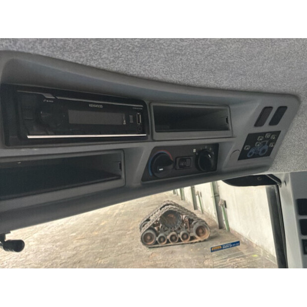 2014 نيو هولاند T7.185-49289464