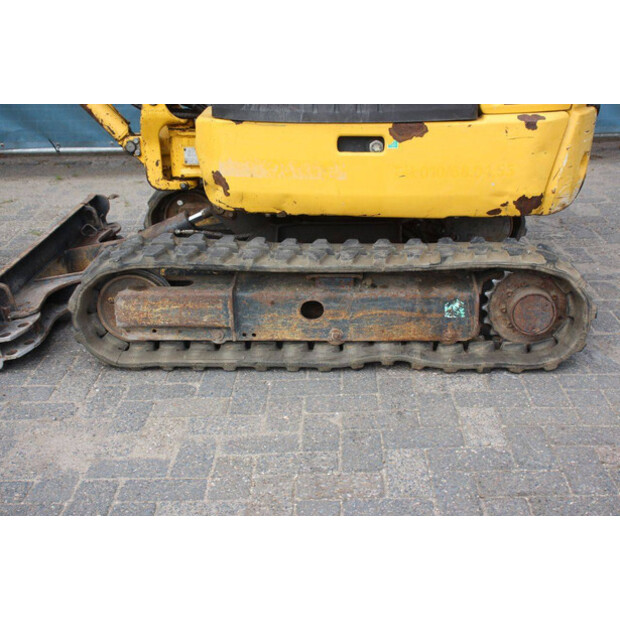 2012 Komatsu PC16R-3HS-49290017