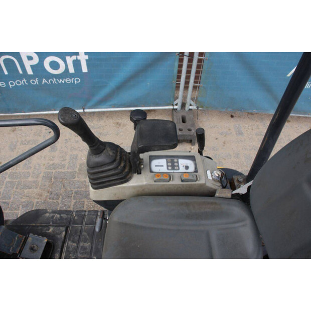 2012 Komatsu PC16R-3HS-49290026