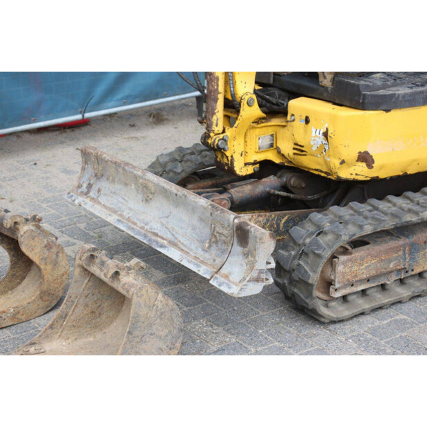 2012 Komatsu PC16R-3HS-49290035