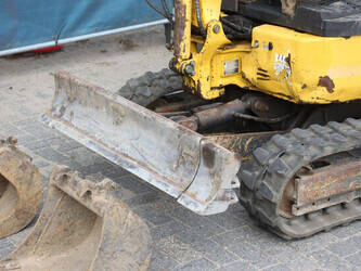 2012-komatsu-pc16r-3hs-1492821-49290035