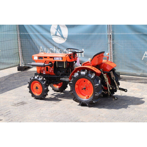 KUBOTA B7001-49290537
