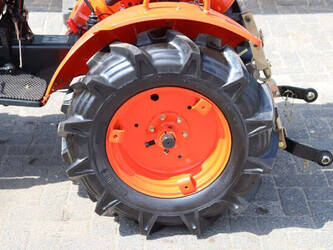 kubota-b7001-1492840-49290556