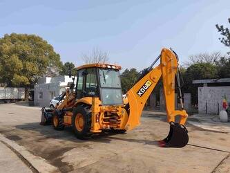 Image de TRACTOPELLES 2024 JCB 3CX