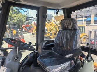 2024-jcb-4cx-1492895-49295882