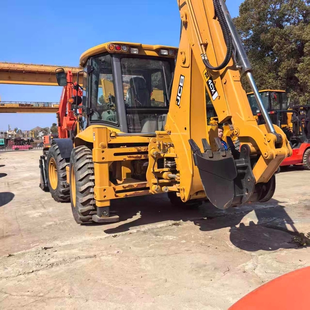 2024 JCB 4CX-49295889
