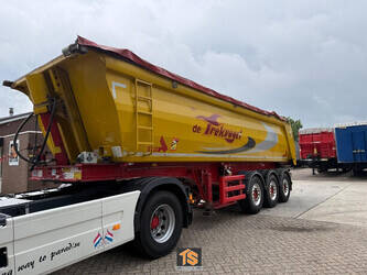 Image de CAMIONS ET TRANSPORT 2012 Stas S300CX