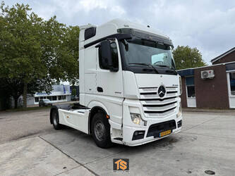 2015-mercedes-benz-actros-1492901-49296297