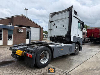 2014-mercedes-benz-actros-1845-1492902-49296313