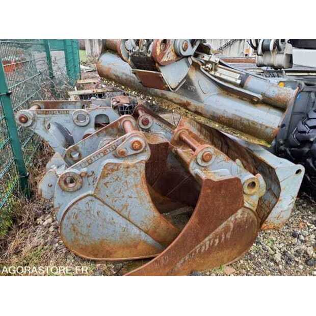 Liebherr A910 Compact litronic-49296401