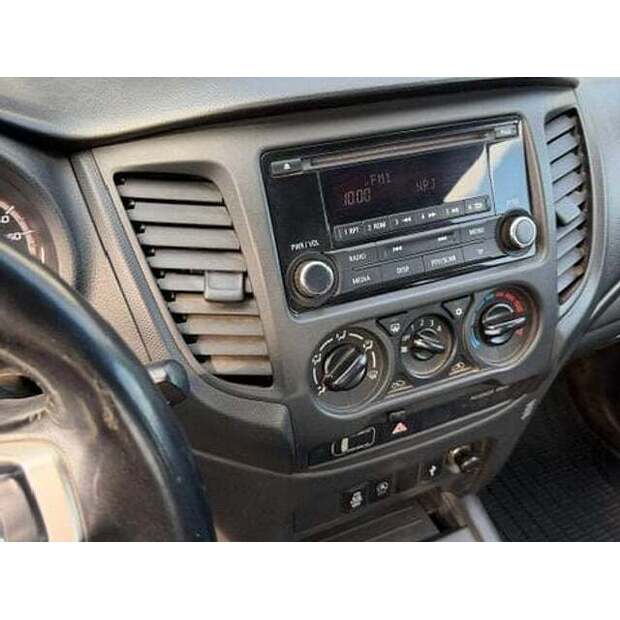 MITSUBISHI L200-49296543