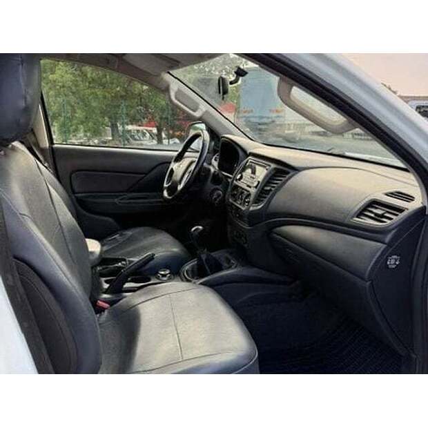 MITSUBISHI L200-49296545
