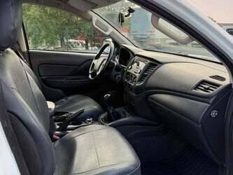 mitsubishi-l200-1492917-49296545