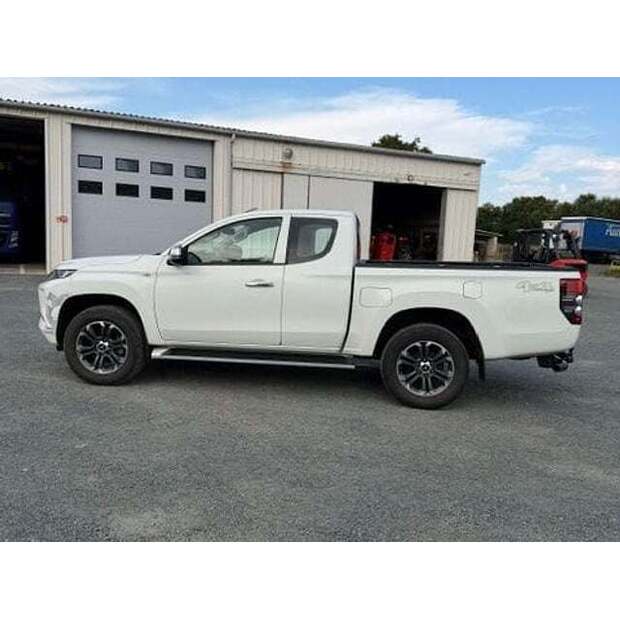 MITSUBISHI L200-49296546
