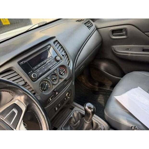 MITSUBISHI L200-49296549