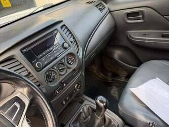 mitsubishi-l200-1492917-49296549