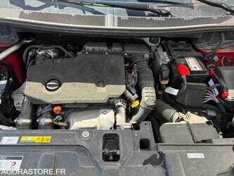 peugeot-3008-1492918-49296571