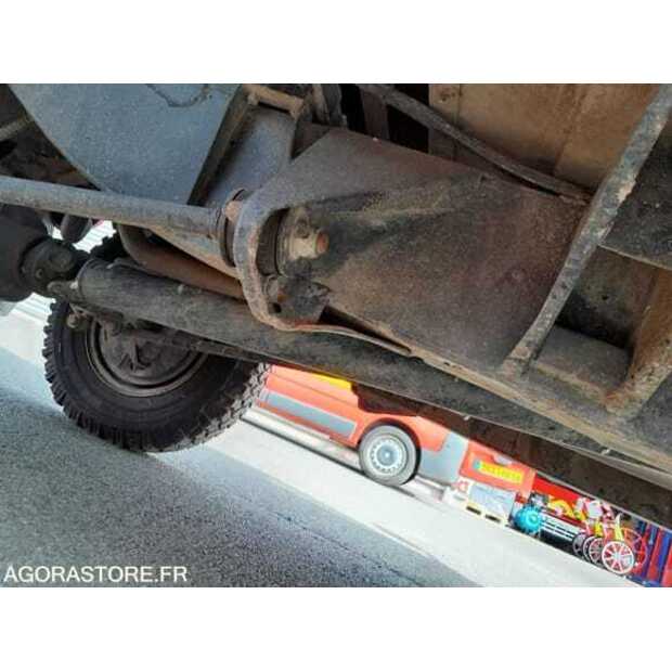 1996 Land Rover Defender-49296581