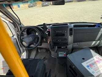mercedes-benz-sprinter-1492922-49296646