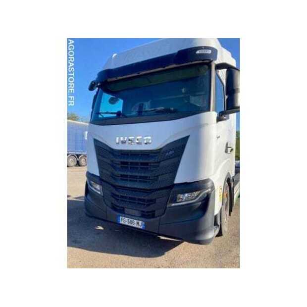 2020 Iveco 440S46-49296801