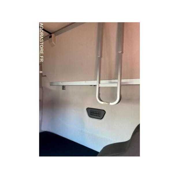 2020 Iveco 440S46-49296806