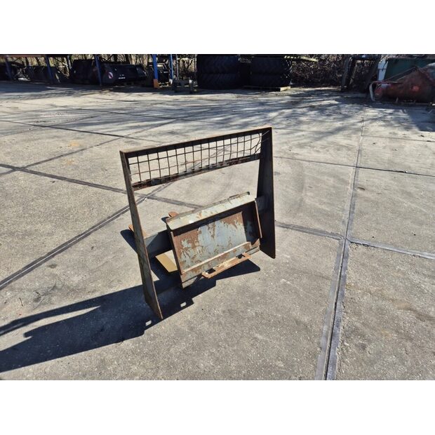 BOBCAT-49299654