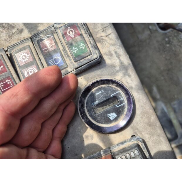 1999 JCB 926-49299946