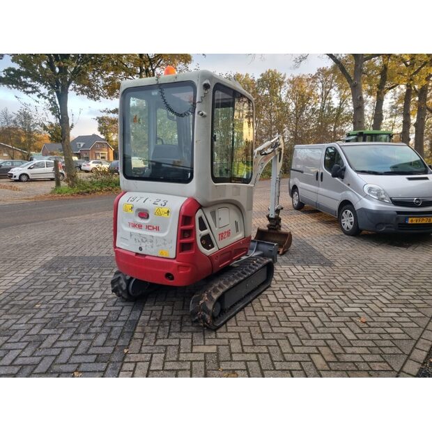 2014 TAKEUCHI TB216-49300003