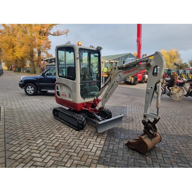 2014 TAKEUCHI TB216-49300004
