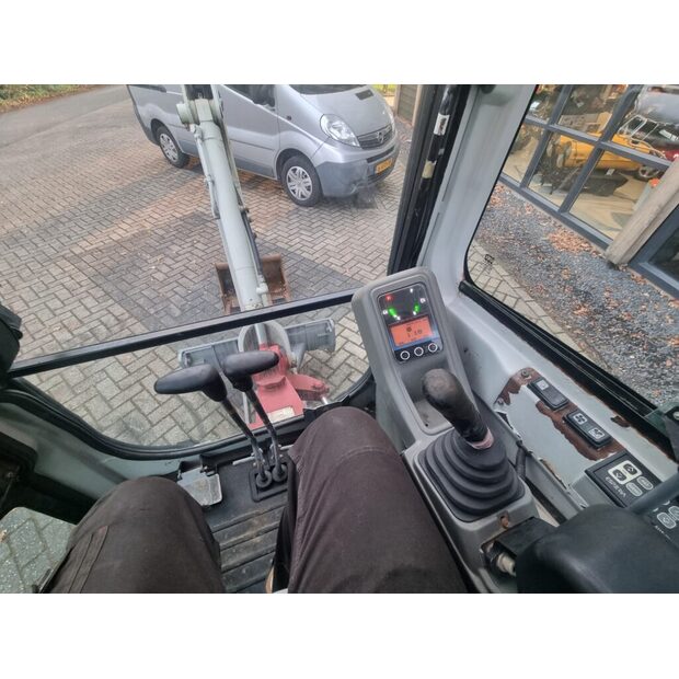 2014 TAKEUCHI TB216-49300005