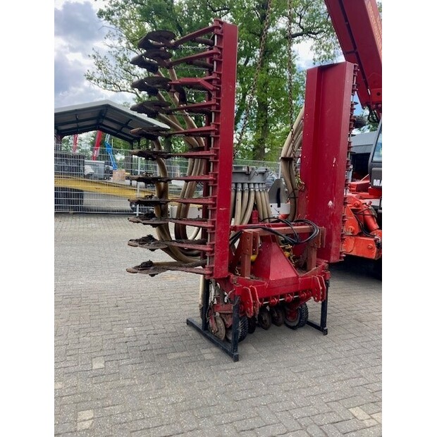 Vredo-49300137
