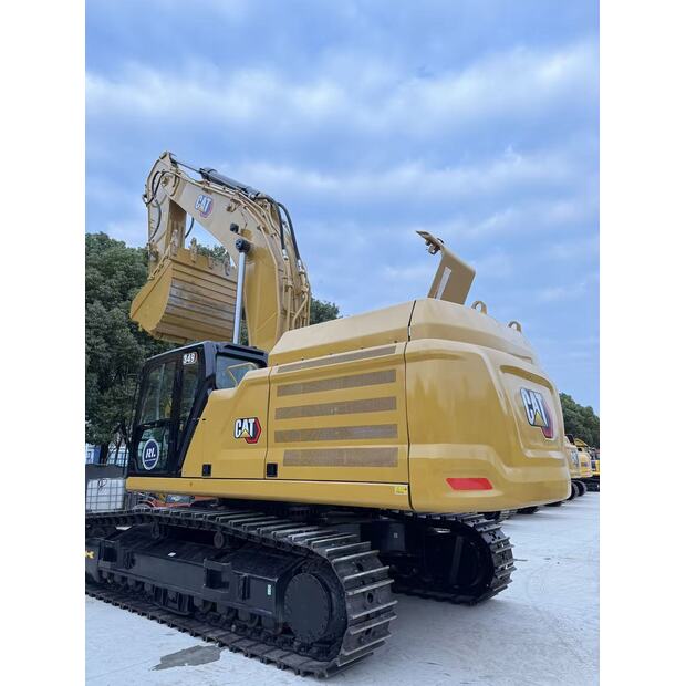 2025 Caterpillar 349-49300726