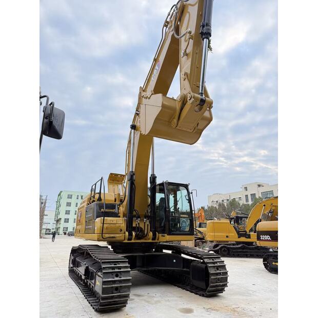 2025 Caterpillar 349-49300730