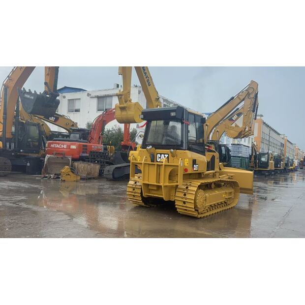 2024 Caterpillar D5K-49300856
