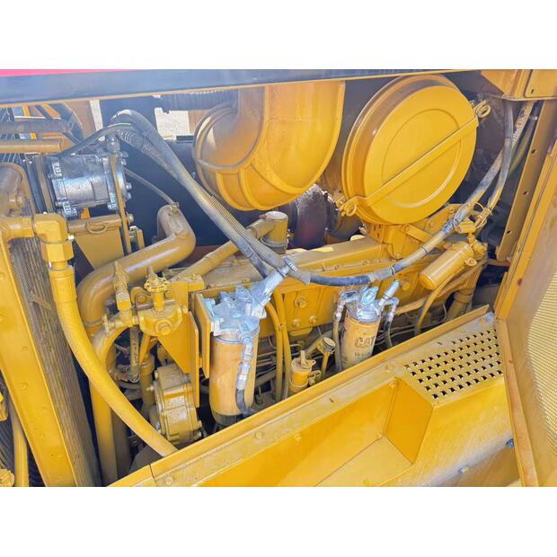 2015 كاتربيلر D8R-49300899