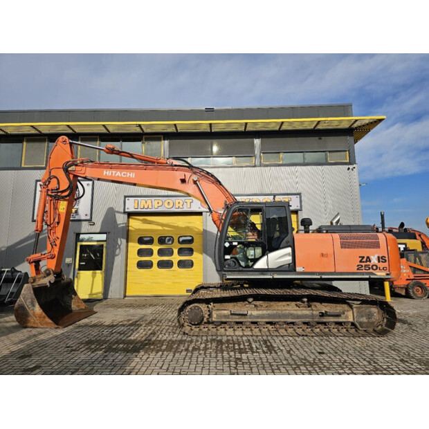 2014 Hitachi ZX250LC-5B-49301105