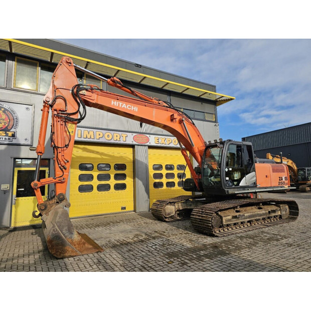 2014 Hitachi ZX250LC-5B-49301106